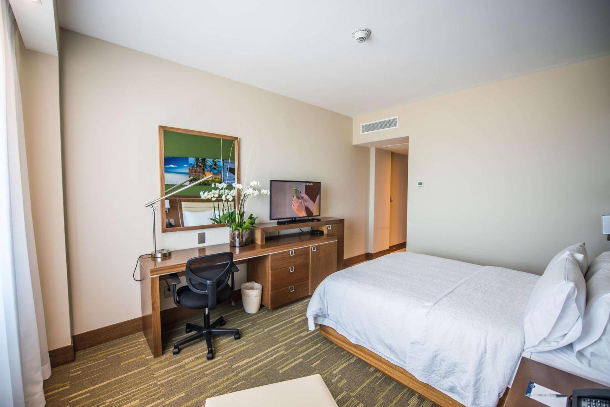 Hotel Hampton By Hilton Santo Domingo Airport Boca Chica Exterior foto