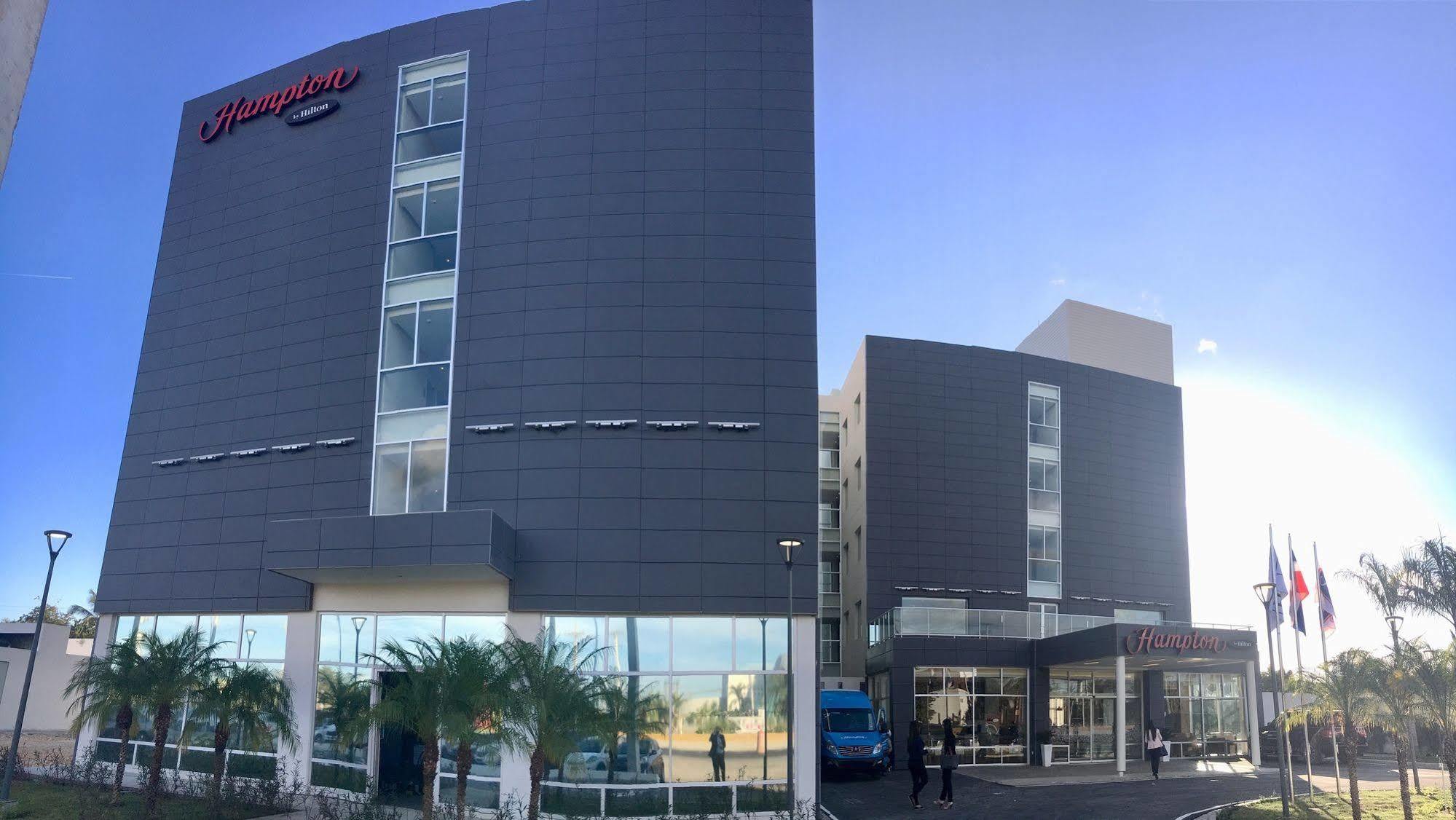 Hotel Hampton By Hilton Santo Domingo Airport Boca Chica Exterior foto